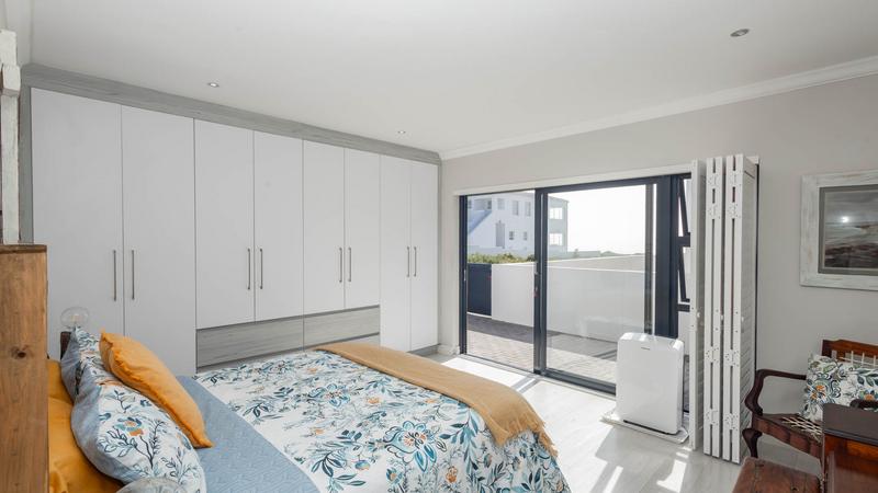 3 Bedroom Property for Sale in Sandy Point Western Cape